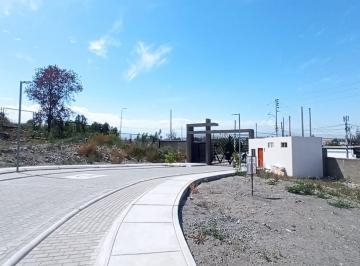 Terreno / Lote , Arequipa · Se Vende Terreno en Sachaca Cerca Al Colegio Max Hule