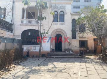 Terreno / Lote de 10 habitaciones, Lima · Se Vende Casa Como Terreno en Cercado de Lima