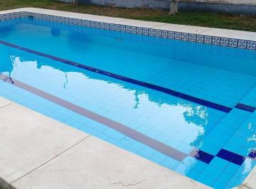 Casa · 450m² · 4 Dormitorios · 6 Estacionamientos · ¡!venta Residencia, La Molina, Piscina, Goza de Paz, Tranquilidad y Aire Puro!