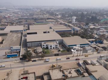 Local comercial · 2650m² · Local en Alquiler _ Huachipa