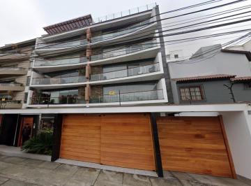 Garage · 25m² · ¡Vendo Estacionamiento Lineal Para 02 Camionetas en Jr Toquepala, Surco!