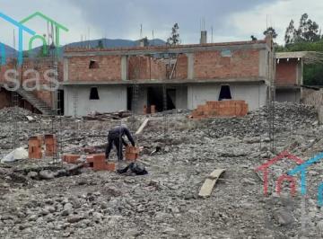 Terreno / Lote · 1050ha · Vendo Terreno con Edificacion (Hotel) Cusco Urubamba