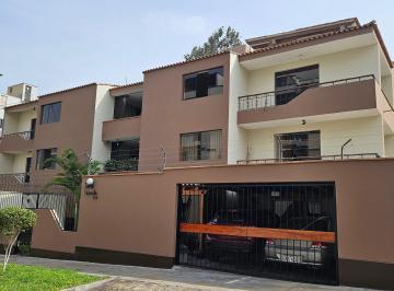 Fachada · Impecable Departamento con Aires (Duplex) en Pequeño Edificio Familiar