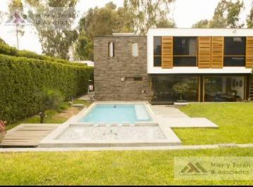 Casa · 490m² · 5 Dormitorios · 3 Estacionamientos · Venta Casa en Condominio en Lurin (- 1)