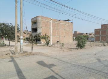Casa · 120m² · Terreno Urbano en Puente Piedra - Calle Las Tunas - Servicios Básicos
