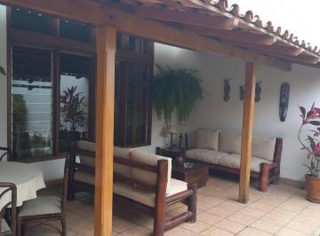 Casa de 6 habitaciones, Piura · Venta Us $789k / Alquiler Us $3300