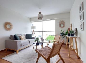 Departamento de 3 habitaciones, Lima · ¡Tu Nuevo Hogar Te Espera en Surco!