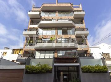 Departamento · 127m² · 4 Dormitorios · 2 Estacionamientos · Hermoso Flat 127 m² Limite Barranco y Chorrillos.