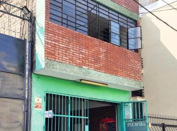Oficina comercial · 214m² · Alquiler de Oficina en Plena Av