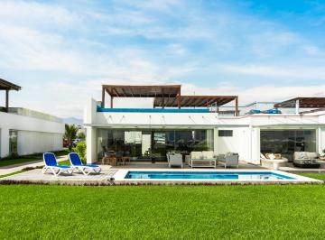 Casa de playa de 5 habitaciones, Cañete · Casa de Playa en Primera Fila – Condominio Santorini, Asia