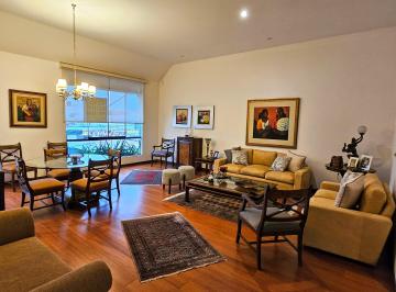 Departamento de 3 habitaciones, Lima · Aurora Miraflores en Edificio de 3 Pisos (En 3er Piso) 6 Dptos. 210 m² $360 Mil