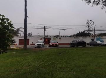 Terreno / Lote , Lima · Se Vende Excelente Terreno Frente a Parque en La Urb. Alborada