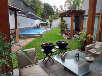 Casa · 507m² · 5 Dormitorios · 3 Estacionamientos · Vendo o Alquilo Lind Casa Calle Marquez de La Bula Encantada de Villa Chorrillos