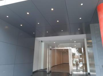 Local comercial · 291m² · 3 Estacionamientos · Alquilo Moderno y Amplio Local Comercial Av Benavides 48, Local 1, Piso 1, Surco