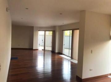 Departamento · 396m² · 5 Dormitorios · 2 Estacionamientos · Vendo Lindo Dpto Duplex Calle Monte Blanco 2, Piso 1, Chacarilla, Surco