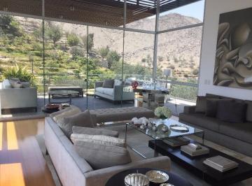 Casa · 540m² · 4 Dormitorios · 2 Estacionamientos · Vendo o Alquilo Linda Casa en Calle Monte Alegre 4, Urb La Planicie, La Molina