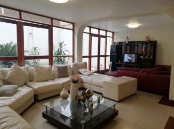 Casa · 160m² · 4 Dormitorios · 1 Estacionamiento · Vendo Linda Casa en Calle Valladolid 1, Urb Mayorazgo Etapa I, II, Ate