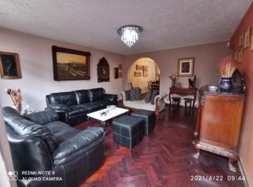 Casa · 107m² · 3 Dormitorios · 1 Estacionamiento · Vendo o Alq Linda Casa Calle Jirón Felix Dibos 1, Urb Orrantia, Magdalena D Mar