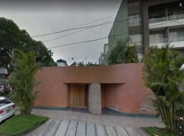 Casa · 616m² · 3 Dormitorios · 2 Estacionamientos · Casa Como Terreno en Venta en San Borja