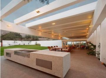 Casa · 1130m² · 3 Dormitorios · 4 Estacionamientos · Casa en Venta en Chaclacayo