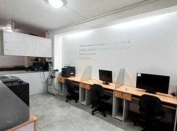 Oficina comercial de 2 habitaciones, Lima · Local Comercial o de Oficinas - Av Flora Tristán, La Molina.