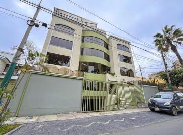 Departamento · 153m² · 3 Dormitorios · 2 Estacionamientos · E Vende Dpto Flat Frente a Parque Primer Piso Elevado Santiago de Surco (Urb. Valle Hermoso)