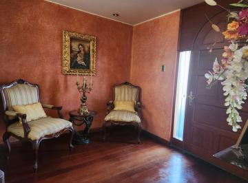 Casa de 4 habitaciones, Arequipa · Casa con 279 m² de Terreno, 4 Dorm. en Venta en Cayma
