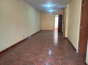 Casa · 180m² · 4 Dormitorios · 1 Estacionamiento · Venta de Casa de 2 Pisos, or Viaje Cerca Al Colegio Simón Bolívar con Una Cochera, Pista Asfaltada