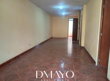 Casa · 180m² · 4 Dormitorios · 1 Estacionamiento · Venta de Casa de 2 Pisos, or Viaje Cerca Al Colegio Simón Bolívar con Una Cochera, Pista Asfaltada