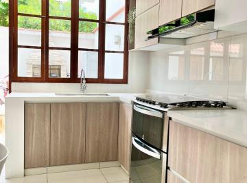 Casa de 5 habitaciones, Lima · Casa Moderna en Condominio