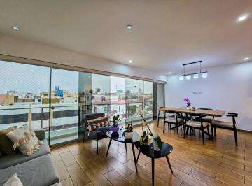 Departamento de 4 habitaciones, Lima · Dúplex con Terraza y Parrilla en San Borja – 4 Dorm. + 2 Cocheras
