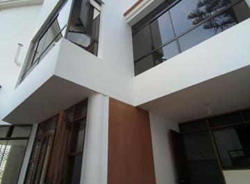 Casa de 5 habitaciones, Trujillo · Venta Casa, Urb. San José de California