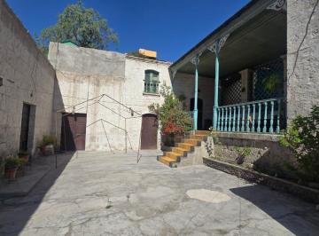 Local comercial , Arequipa · Casona con 29 Ml. de Frente a La Plaza Yanahuara de 869 m² en Arequipa