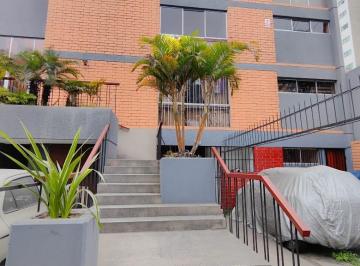 Casa de 4 habitaciones, Lima · Se Vende Triplex /casa Pequeña - San Isidro