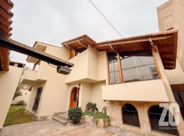 Casa de 4 habitaciones, Lima · Venta de Amplia Casa 4 Habitaciones - Monterrico Surco