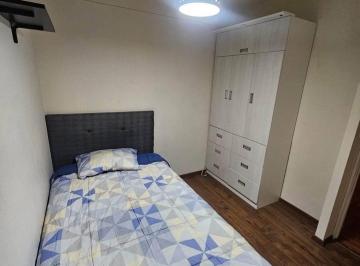 dormitorio · Habitación Rommie - Metro de La Marina (San Miguel)