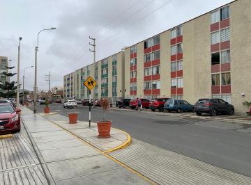 Departamento de 3 habitaciones, Lima · Dpto Chorrillos Torres Matellini 120 m² 4to Piso C/ascensor 3dorms A/serv Cochera