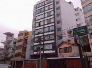 Departamento de 5 habitaciones, Lima · Vendo Duplex en Suquillo