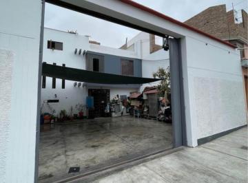 Casa de 5 habitaciones, Trujillo · Venta Casa, Urb. Huerta Grande