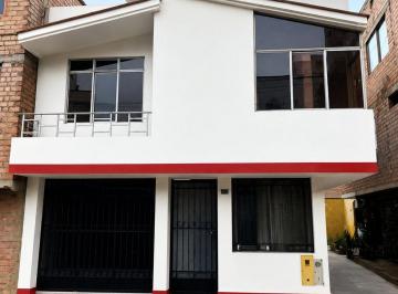 Casa de 3 habitaciones, Lima · Venta de Casa de 2 Pisos + Terraza en Carabayllo