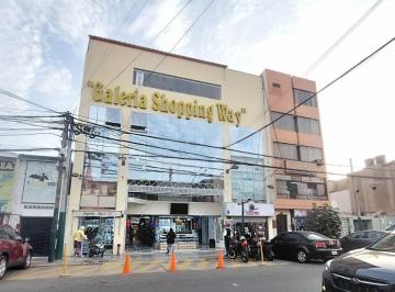 Local comercial de 2 habitaciones, Lima · Vendo (2) Stand en Zona 100% Comercial en Galeria Shopping Way