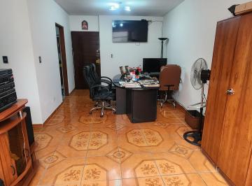Departamento de 3 habitaciones, Lima · "Vendo Dpto en Salamanca" Av Los Quechuas