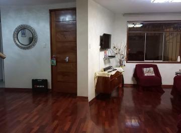 Casa de 5 habitaciones, Lima · Venta de Casa Frente a Parque en La Molina