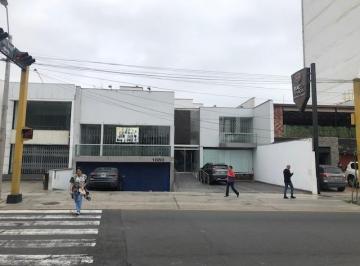 Casa de 5 habitaciones, Lima · Excelente Casa Zona Comercial Av Benavides 18xx, Miraflores
