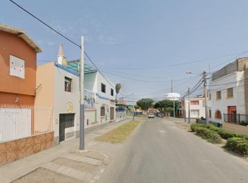 Casa · 90m² · 3 Dormitorios · Casa a La Venta en El Callao - Santa Marina