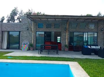 Casa · 120m² · 3 Dormitorios · Casa a La Venta en Asia Campo y Playa