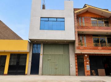 Local comercial , Lima · ¡Oportunidad de Negocio en Ubicación Estratégica - Comas!