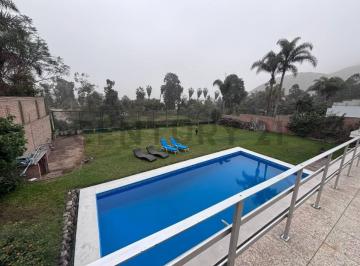 Casa de 4 habitaciones, Lima · Se Vende Casa en La Planicie de 1000 m² + 450 M²!
