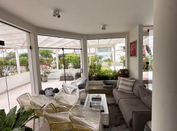Casa de 5 habitaciones, Cañete · Venta de Linda Casa en Totoritas en Esquina, a Una Cuadra del Malecón.