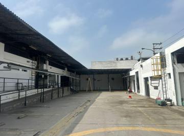 Nave industrial · 2400m² · Alquilo Excelente Local Industrial de 2400 m², en Ate